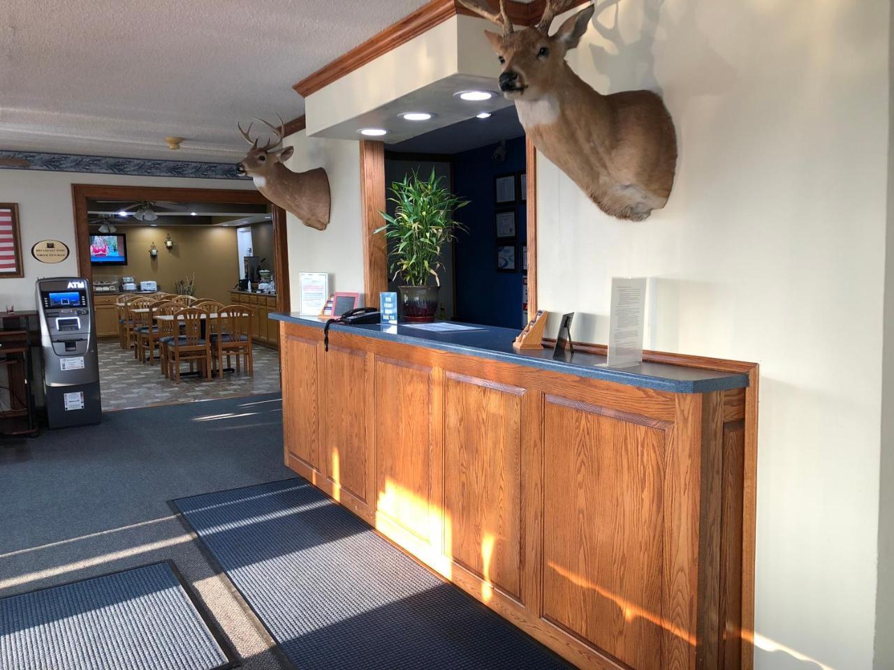 Amber Inn Le Mars Luaran gambar